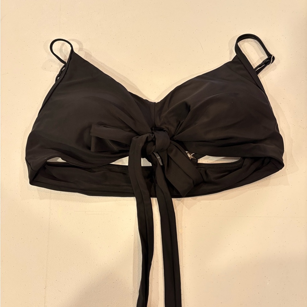 Chic Black Bikini Top